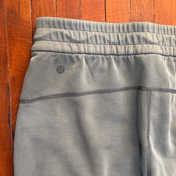 Lululemon Softstreme Straight Leg Split Hem 23” Crop - 8 - Smoked Spruce - NWOT! - Picture 8 of 9